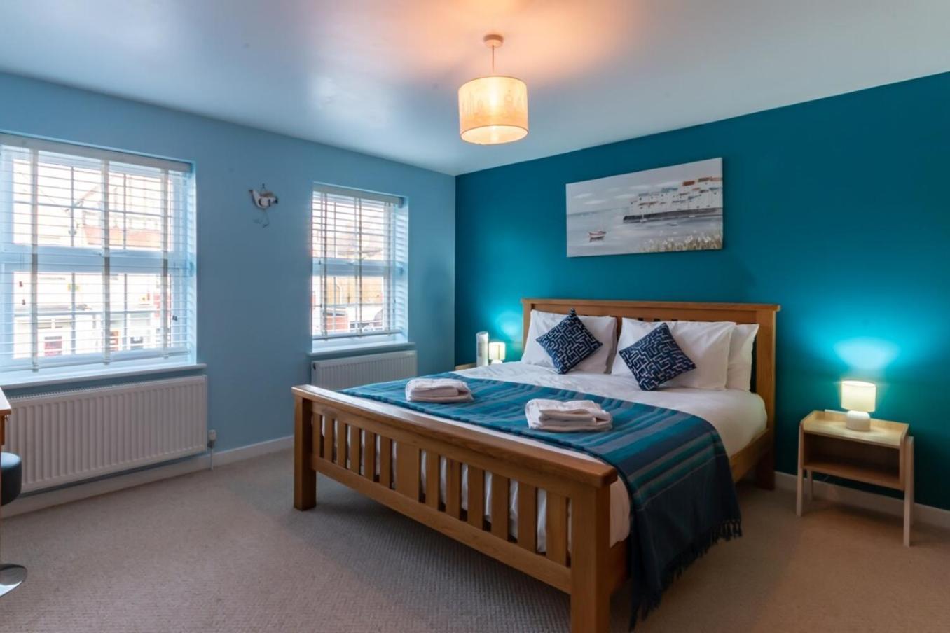 Holiday home Stylish Coastal & Parking By Adliv